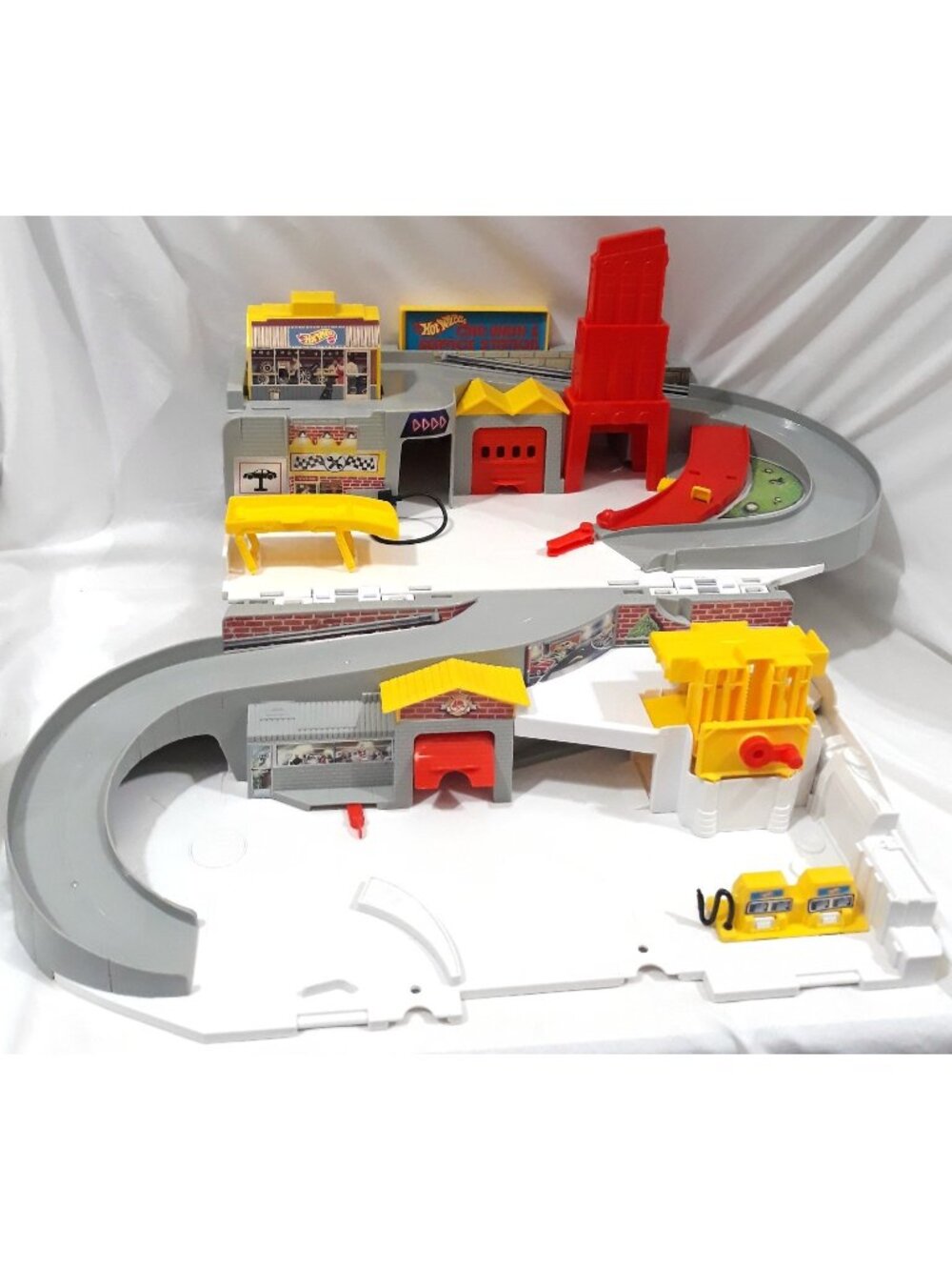 Hot Wheels CAR WASH & SERVICE STATION Sto & Go Playset folding track 2015 DMW90